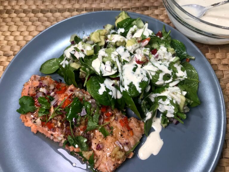 ovnsbakt laks med avokadosalat